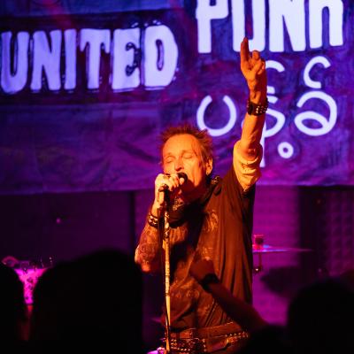 Sin Logica Live Post. Foto von Johannes Jacobs